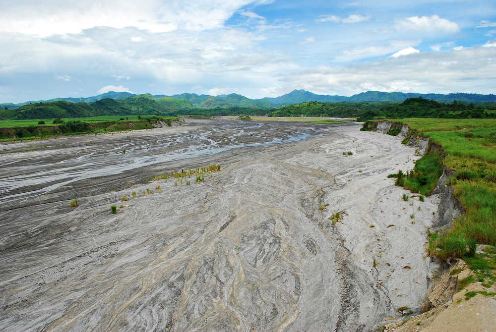 Beware the Volcanic Mud - Kids Discover
