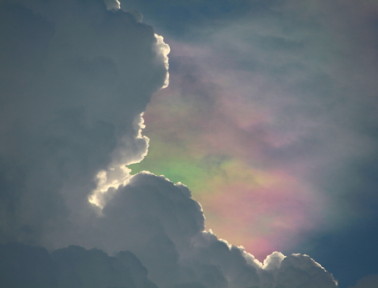 How Sun and Ice Combine to Create a Fire Rainbow